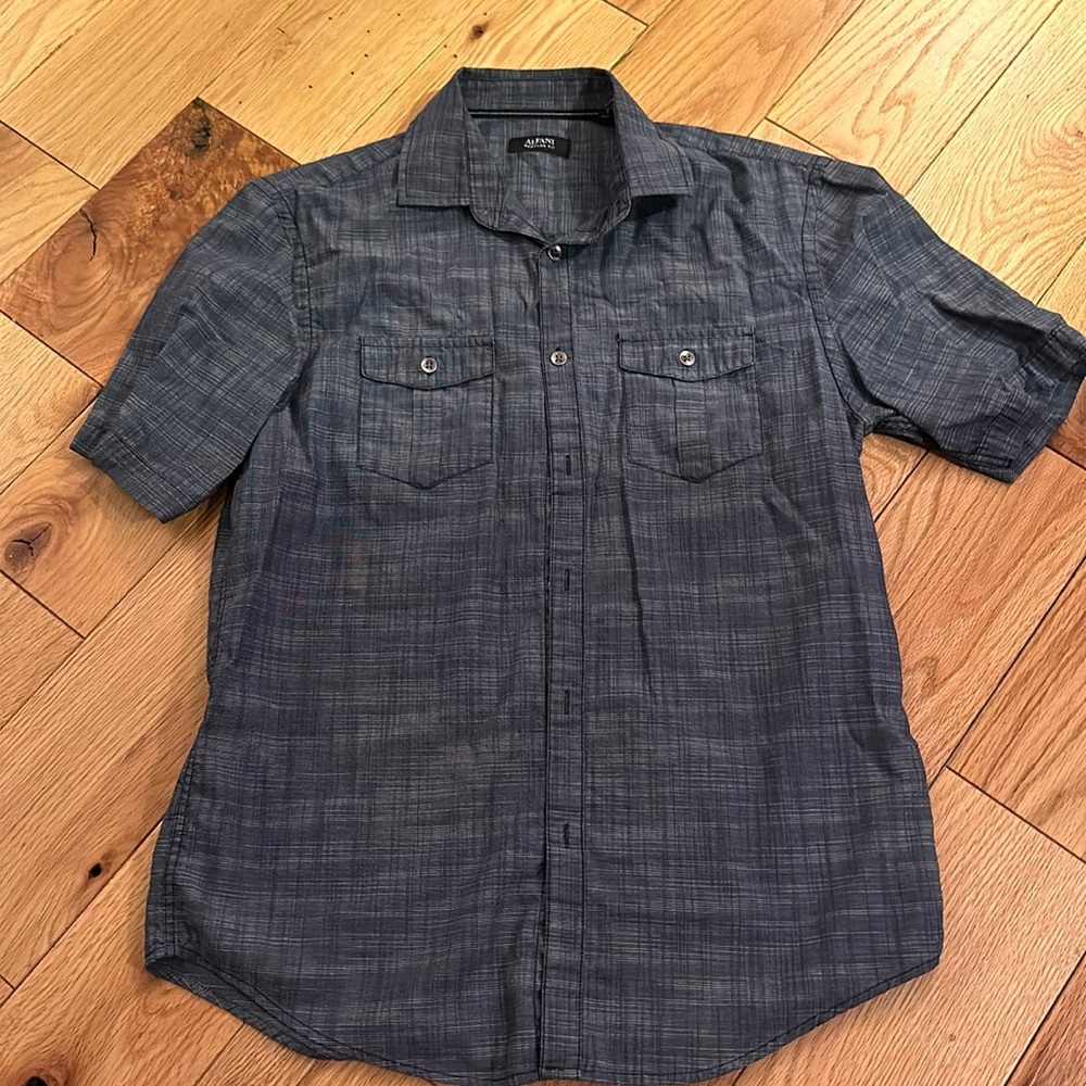 Alfani button up with pockets (short sleeve)